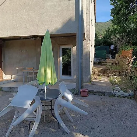 Nyaraló T2 *